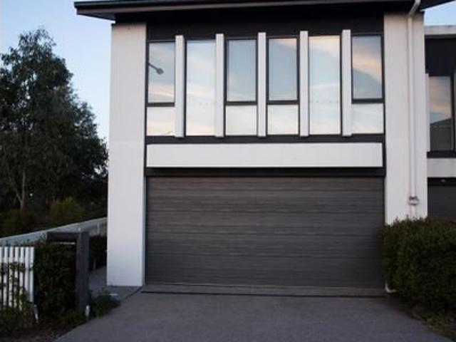 Townhouse for rent in Sydney, New South Wales