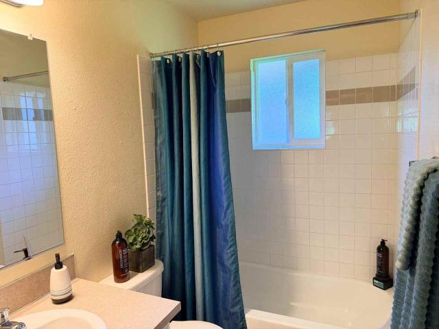 Apartment for rent in Brentwood-Darlington, Portland