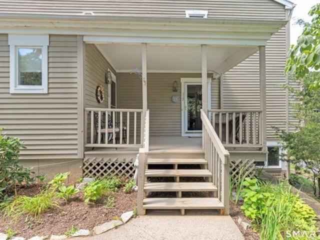 Condo for sale in Southington, Connecticut