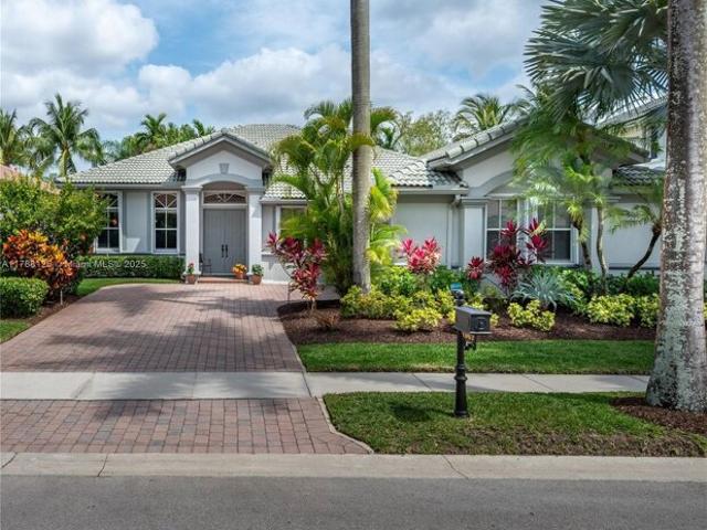 House for sale in Weston