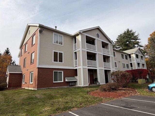 Condo for sale in Timberwood, Goffstown