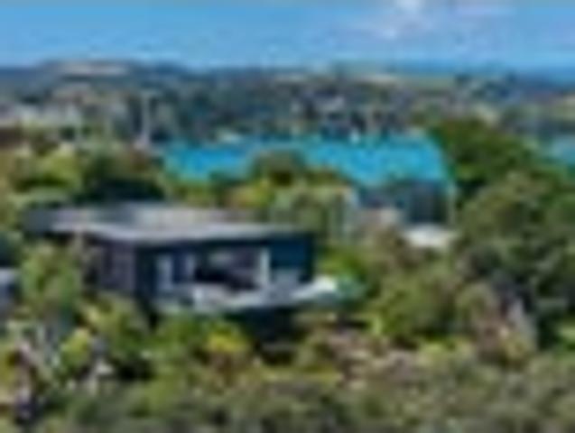 House for sale in Surfdale, Waiheke