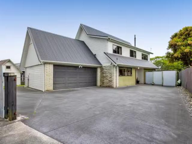 House for sale in Taranaki