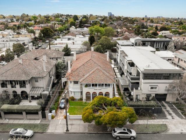 Apartment for rent in St Kilda East, Melbourne