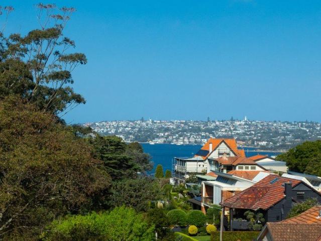 Apartment for sale in Lower North Shore, Sydney