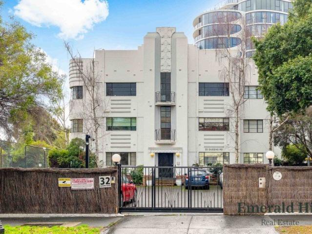 Apartment for sale in Melbourne
