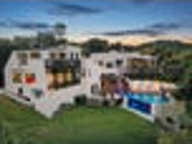 House for sale in Oratia, Oroua County