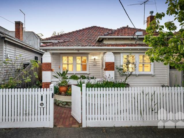 House for sale in Kingsville, Melbourne