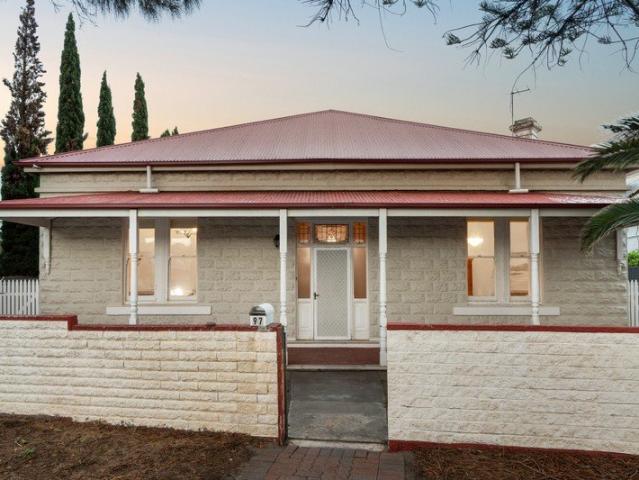 House for sale in Henley Beach, Adelaide