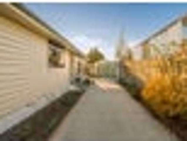 House for sale in Chaslands, Canterbury