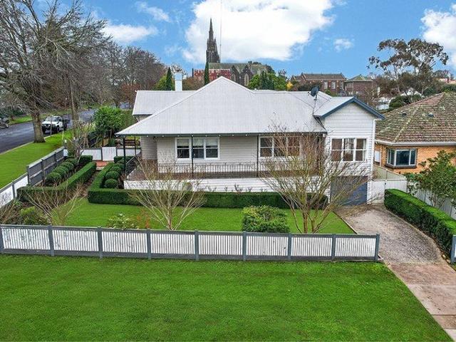 House for sale in Hamilton, Victoria