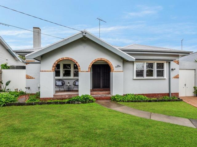 House for sale in Manifold Heights, Geelong