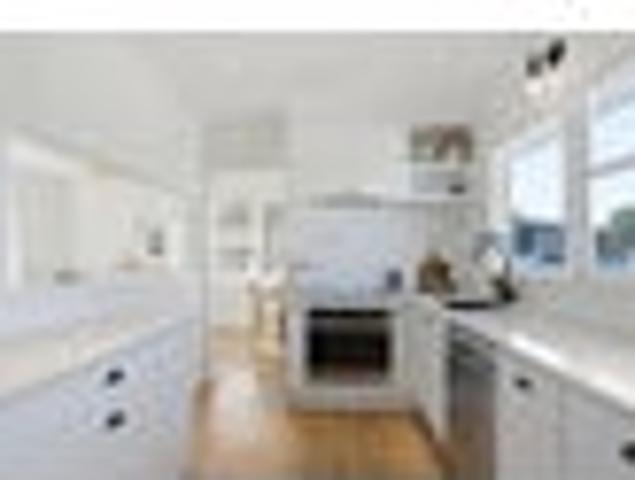 House for sale in Omokoroa, Bay Of Plenty