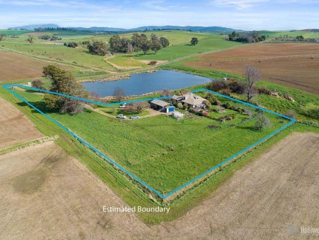 Cottage for sale in Sassafras, Tasmania