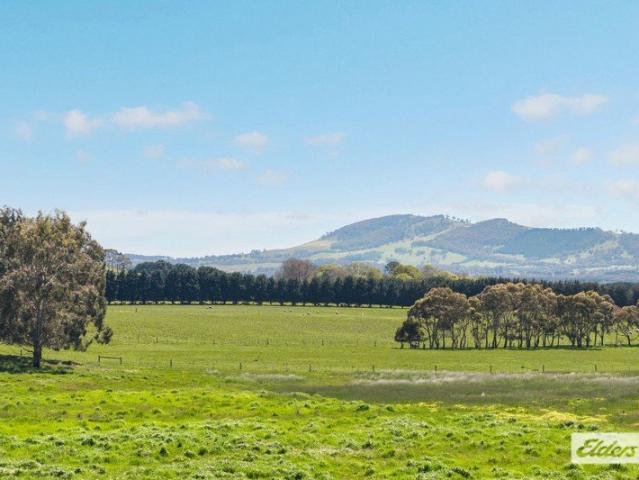 Cottage for sale in Lancefield, Shire of Macedon Ranges