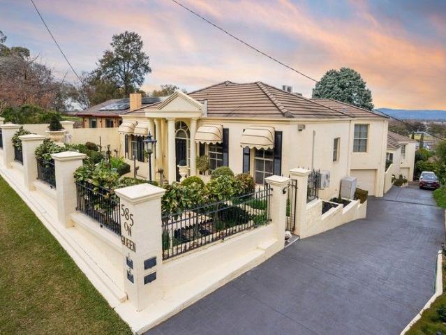 Townhouse for sale in Albury, New South Wales