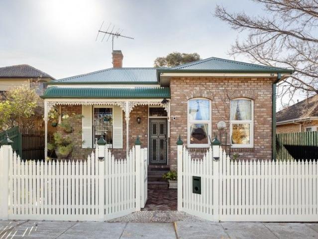 House for sale in Carnegie