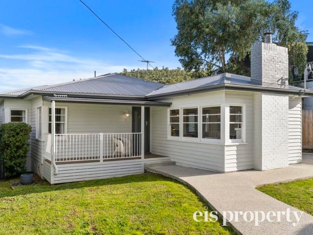 House for sale in Lindisfarne