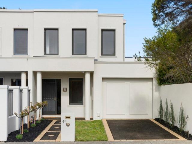 Townhouse for sale in Camerons Creek, Victoria