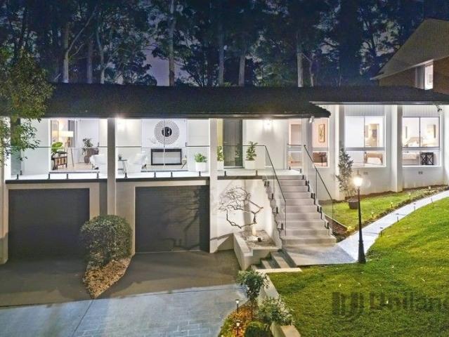 House for sale in Beecroft