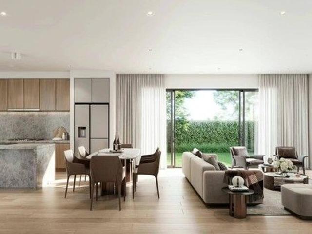 Townhouse for sale in Canterbury