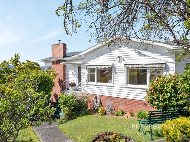 House for sale in Lenah Valley, Tasmania