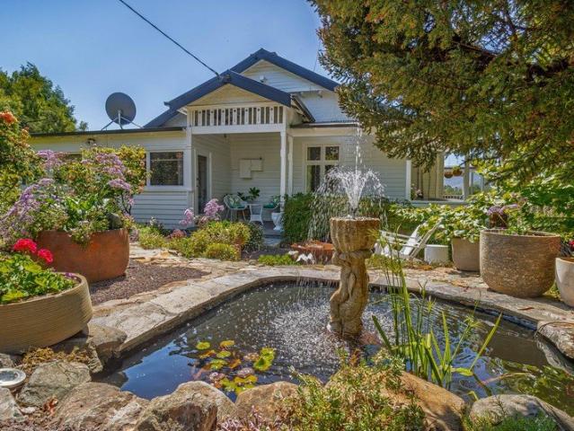 House for sale in Surges Bay, Tasmania