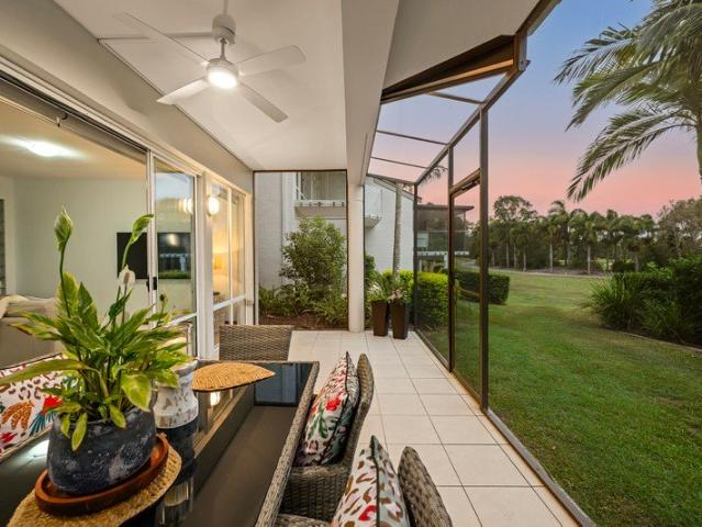 Apartment for sale in Hope Island, Gold Coast City