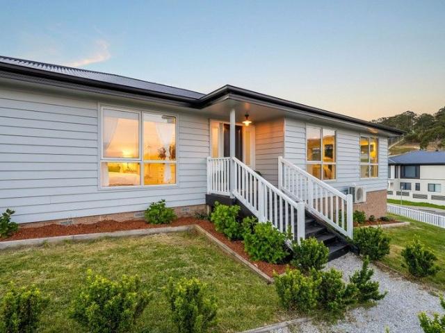 House for sale in Lenah Valley, Tasmania