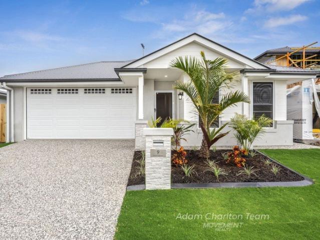 House for sale in Banksia Beach, Greater Brisbane