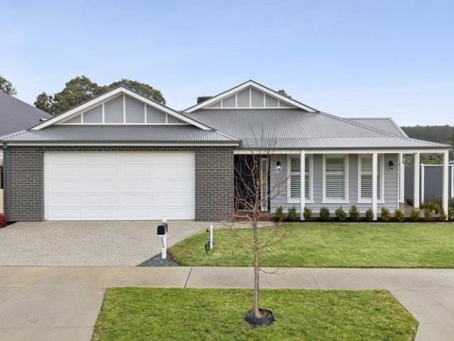 House for sale in Gisborne, Victoria