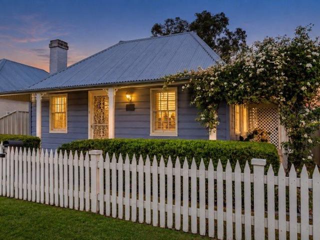 Villa for sale in North Richmond, Sydney