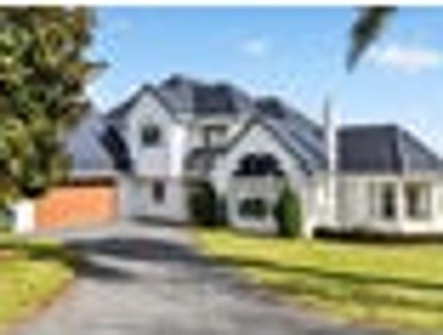House for sale in Awhitu