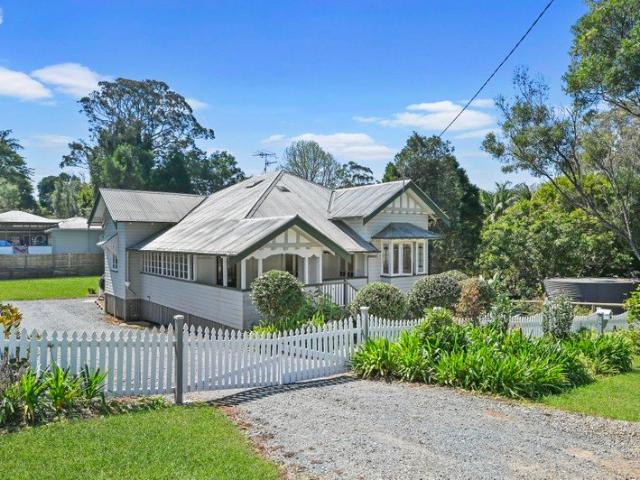 House for sale in Tamborine Mountain, Queensland