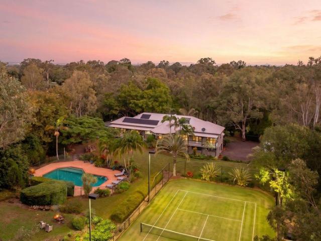 Cottage for sale in Toombul, Queensland