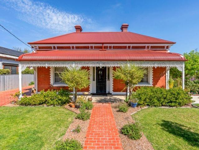 House for sale in Benalla West, Benalla
