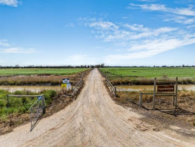 Cottage for sale in Timmering, Victoria