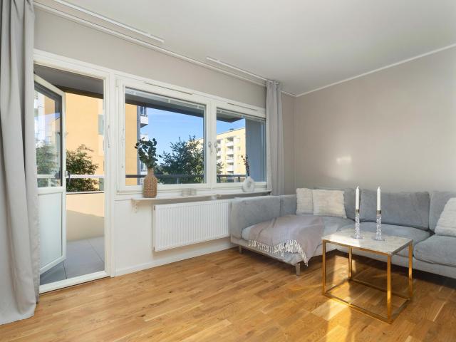 Bostad till salu i Ekerö, Stockholm