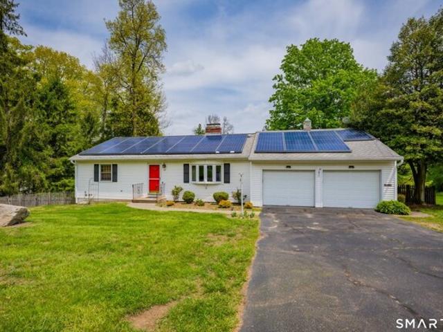 House for sale in Naugatuck, Connecticut