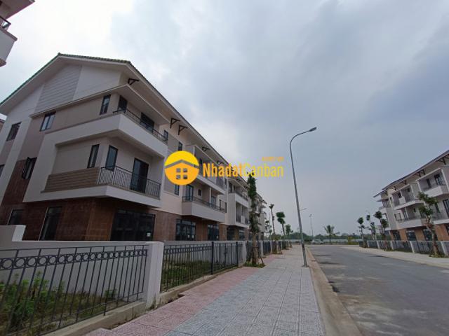 Nhà mặt phố bán