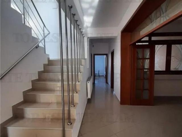 Casă închirieri în Colțea, București