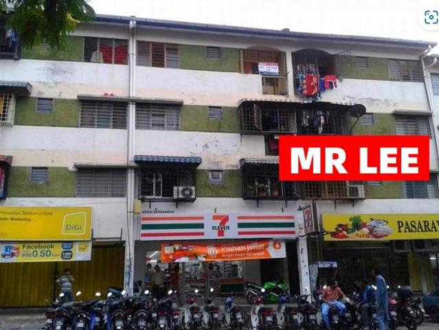 Flat for sale in Petaling, Subang Jaya