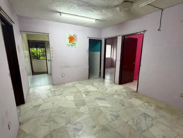 Flat for sale in Selayang, Selangor