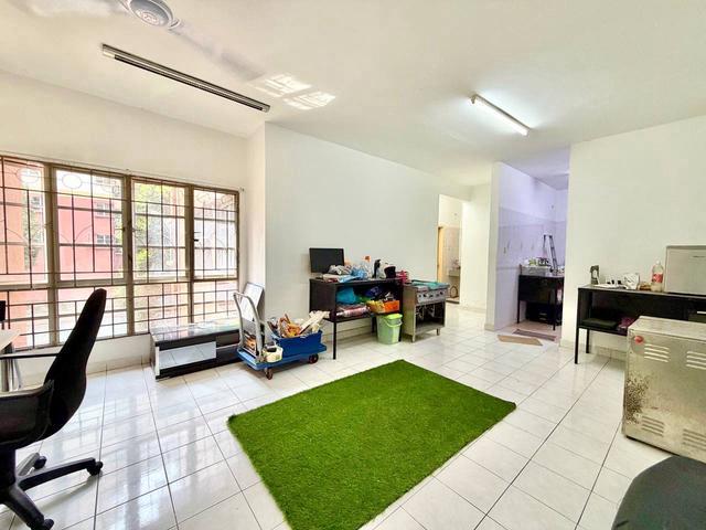 Apartment for sale in Petaling, Damansara Damai