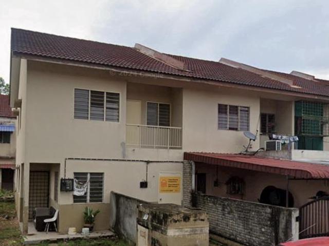 Flat for sale in Petaling, Alam Impian