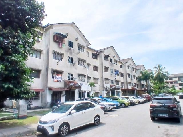 Flat for sale in Petaling, Alam Impian