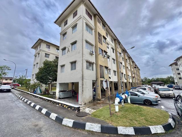 Flat for sale in Bukit Ledang, Johor