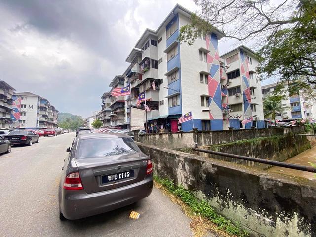 Flat for sale in Selayang, Selangor