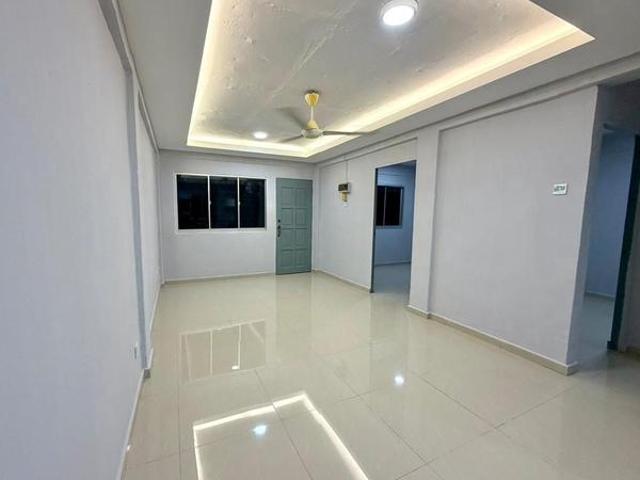 Apartment for sale in Petaling, Damansara Damai