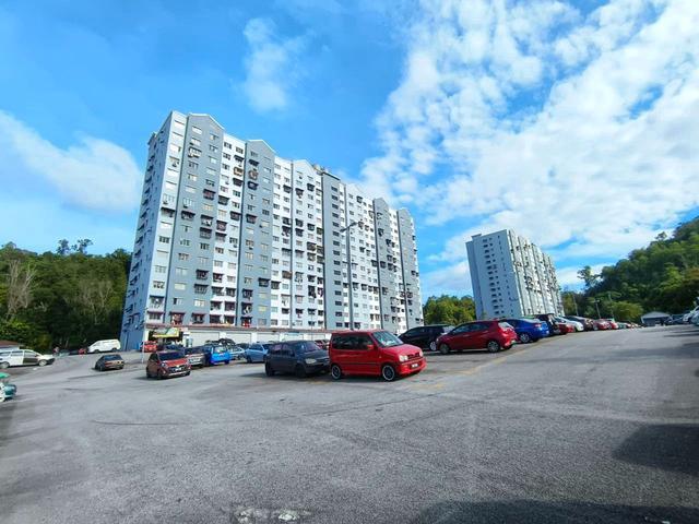 Flat for sale in Selayang, Selangor